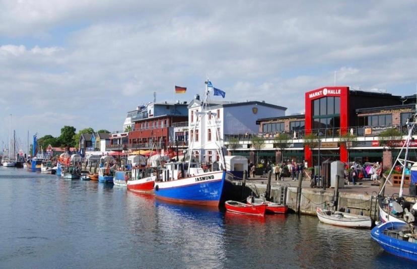 Birnbom Warnemuende Rostock Exterior foto